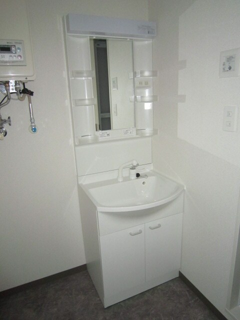 物件内観写真13　(洗面)