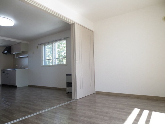 物件内観写真9　(居室)