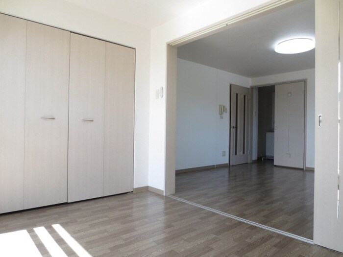 物件内観写真13　(居室)