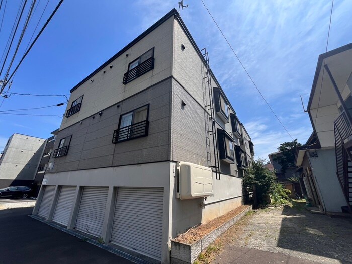 ノ－ブル水車町の物件外観写真