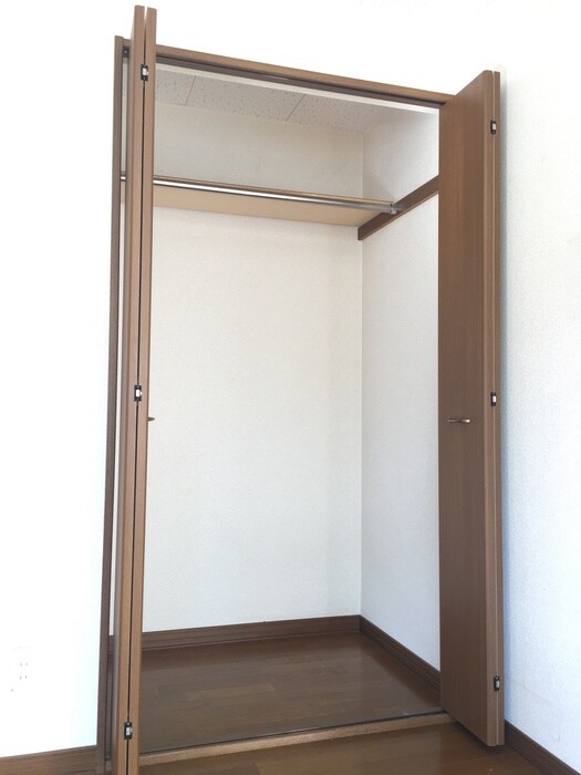 物件内観写真11　(収納)