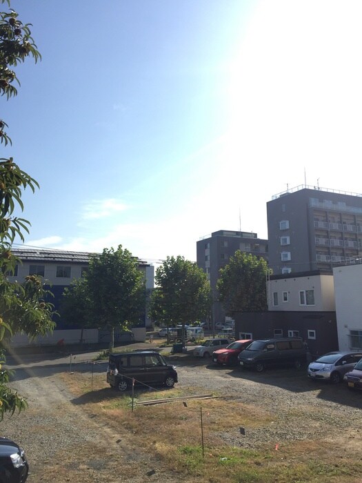 物件内観写真22　(室内からの展望)