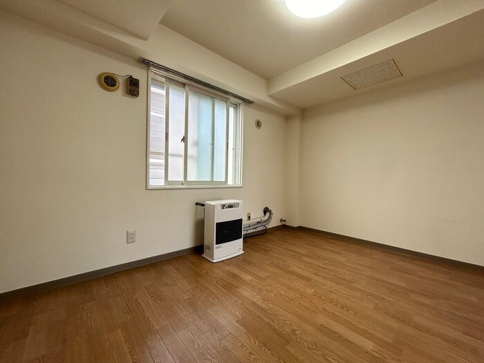 物件内観写真11　(居室)