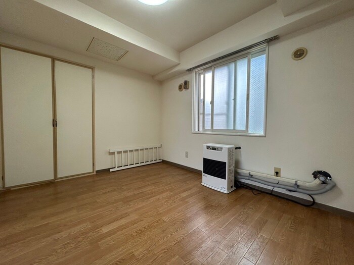 物件内観写真14　(居室)