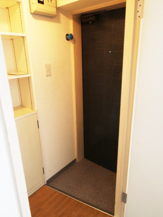 物件内観写真15　(玄関)