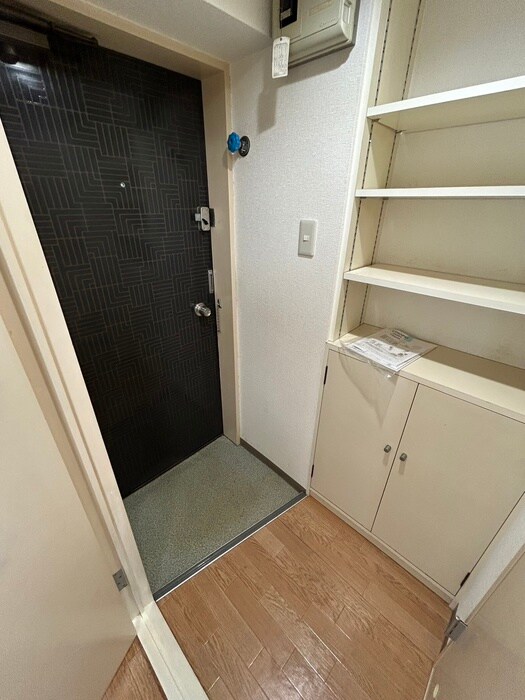 物件内観写真19　(玄関)