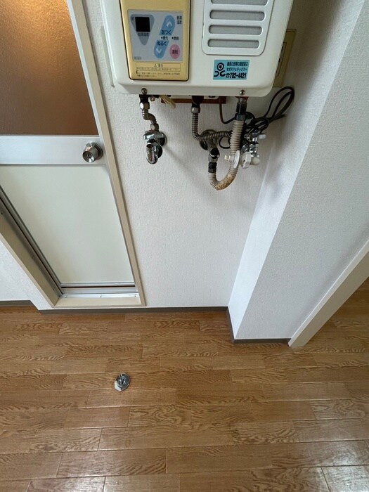 物件内観写真21　(洗濯機置場)