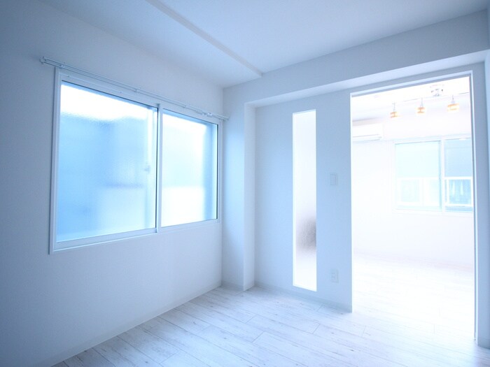 物件内観写真10　(居室)