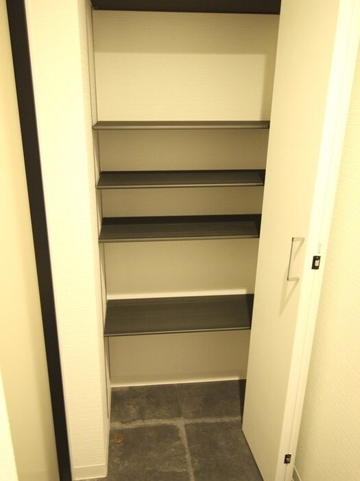 物件内観写真17　(靴箱)