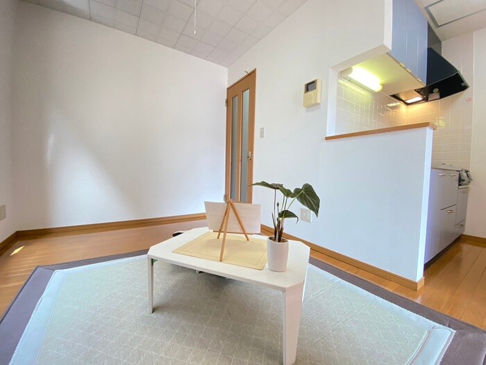 物件内観写真10　(居室)