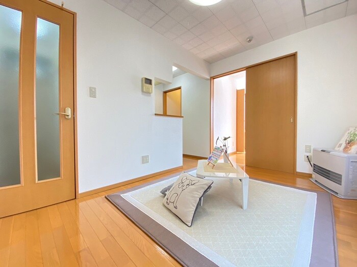 物件内観写真11　(居室)