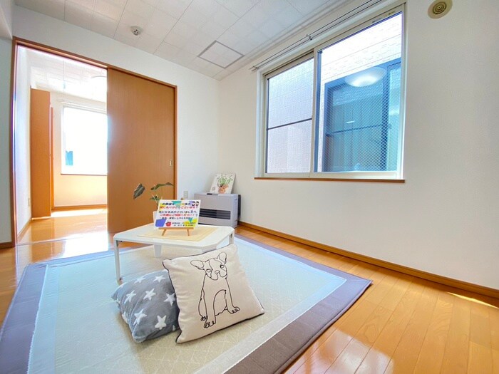 物件内観写真12　(居室)