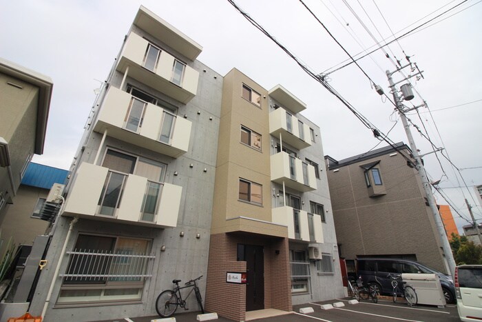 物件外観写真1　(外観写真)