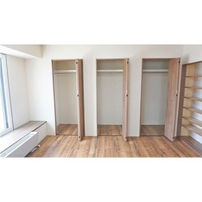 物件内観写真9　(居室)