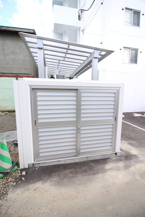 物件外観写真6　(建物設備)