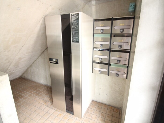 物件外観写真6　(建物設備)