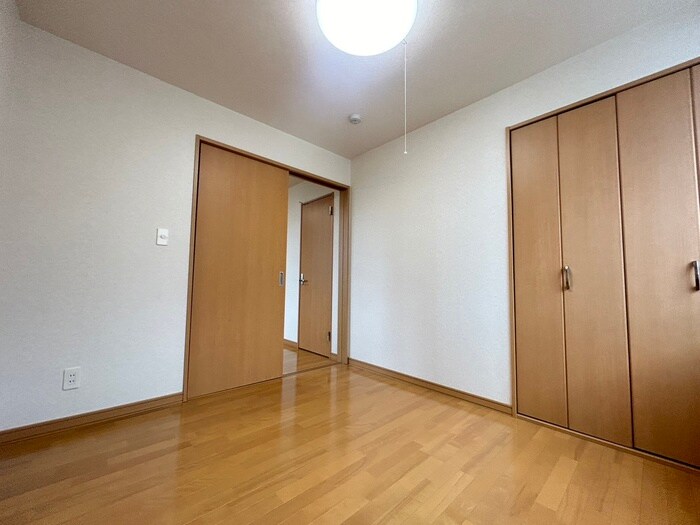 物件内観写真10　(居室)