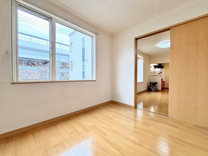 物件内観写真11　(居室)