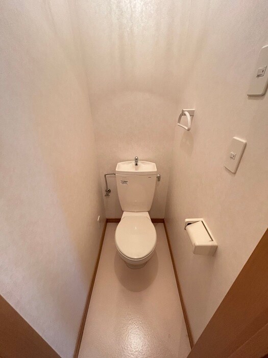 物件内観写真16　(トイレ)