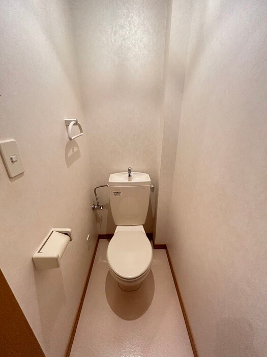 物件内観写真17　(トイレ)