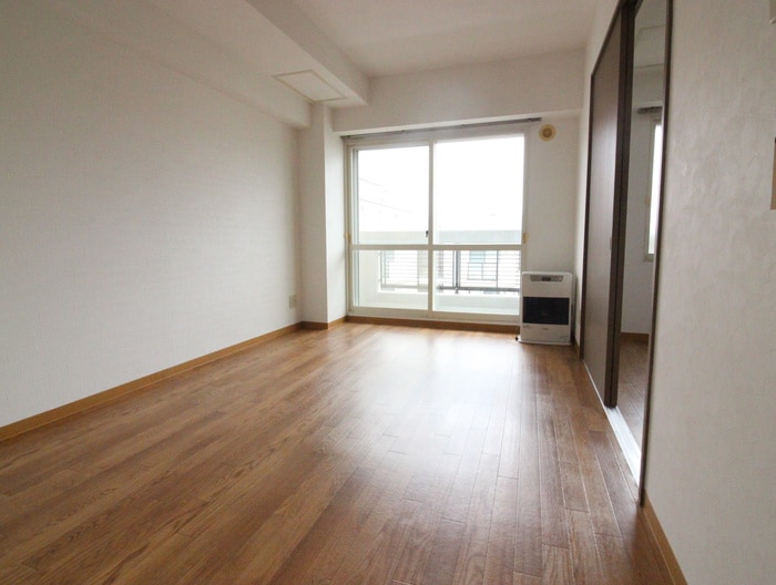 物件内観写真9　(居室)