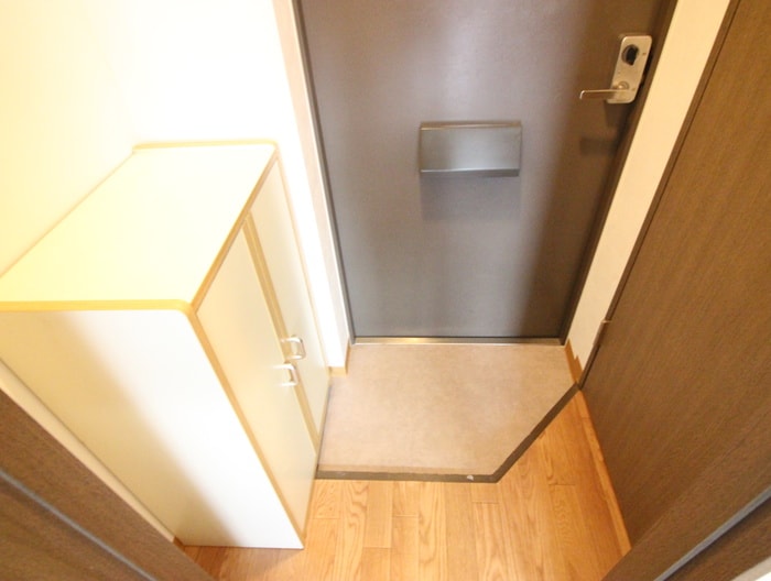 物件内観写真21　(玄関)