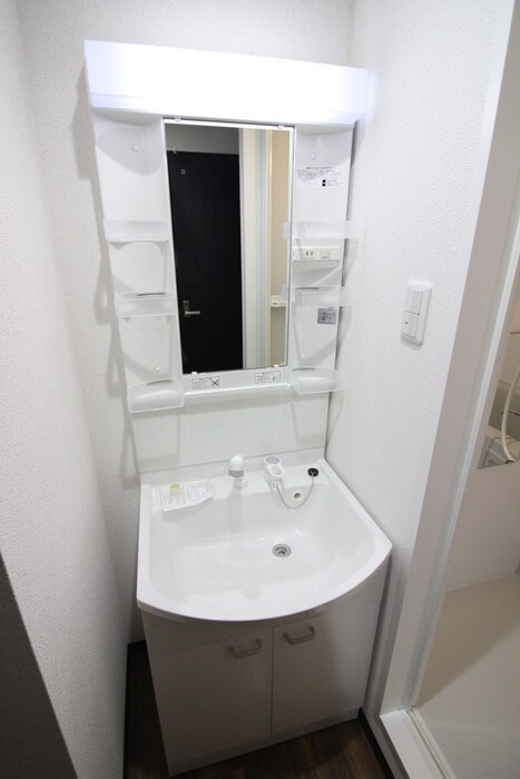 物件内観写真12　(洗面)