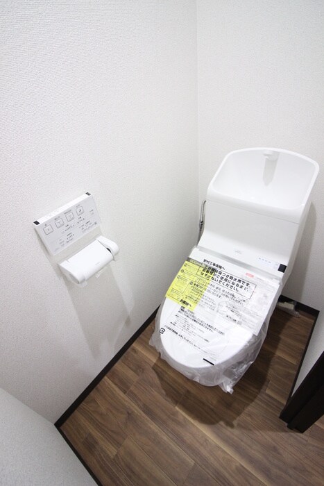 物件内観写真14　(トイレ)