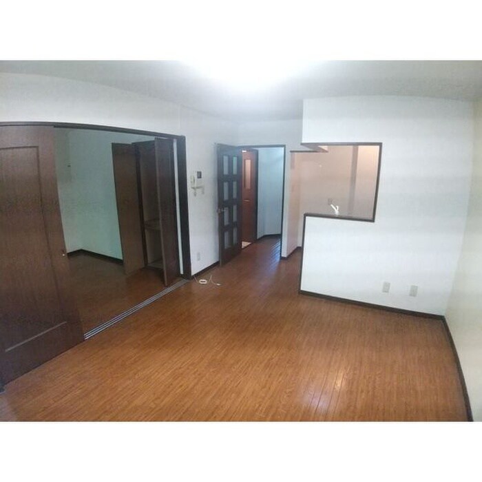 物件内観写真9　(居室)