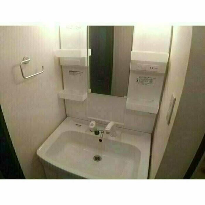 物件内観写真13　(洗面)