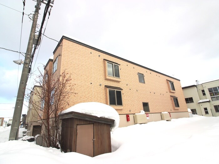 物件外観写真2　(外観写真)