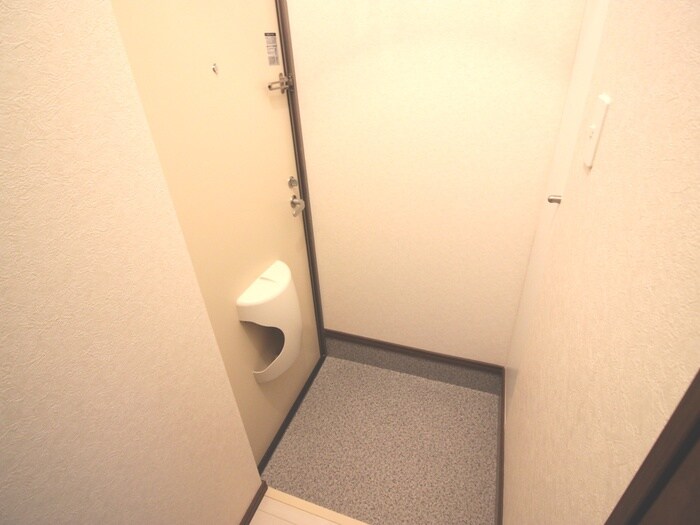 物件内観写真22　(玄関)