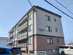 アドラブール外観写真