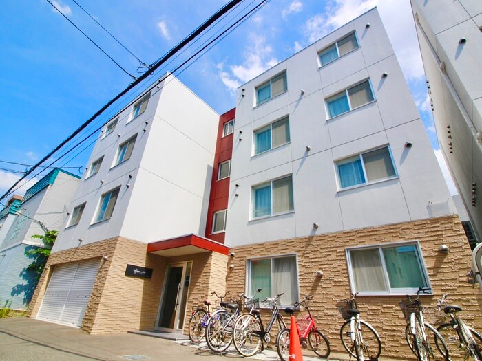 物件外観写真1　(外観写真)