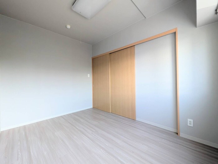 物件内観写真10　(居室)