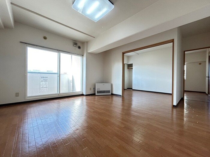 物件内観写真10　(居室)