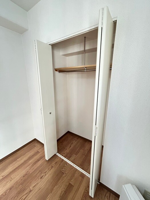 物件内観写真15　(収納)