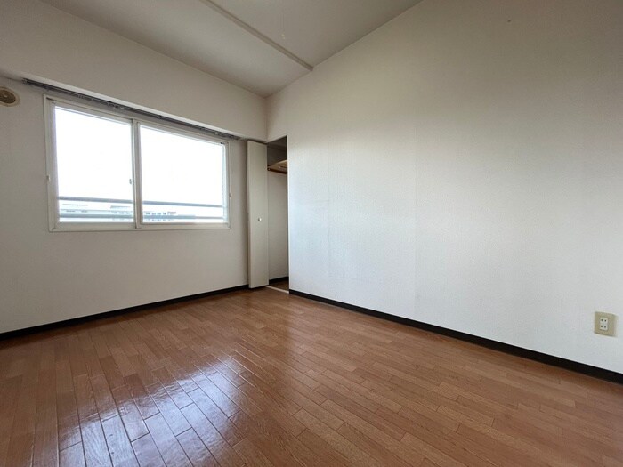 物件内観写真21　(居室)