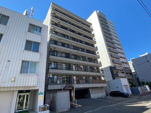 ル－ブル４条館外観写真