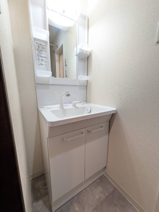 物件内観写真12　(洗面)