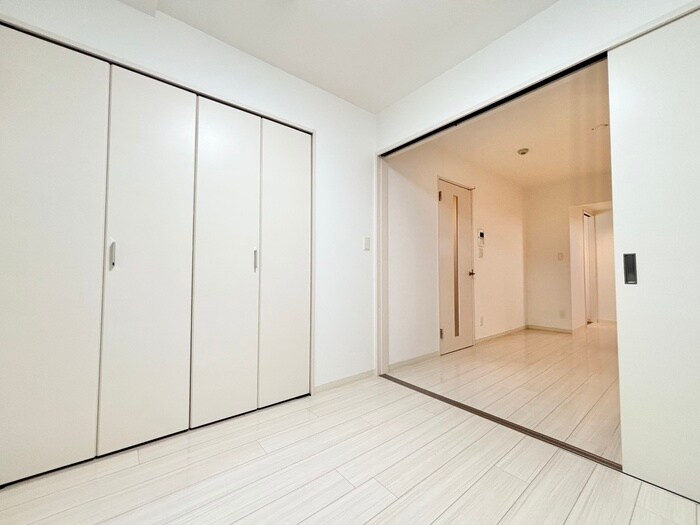 物件内観写真11　(居室)