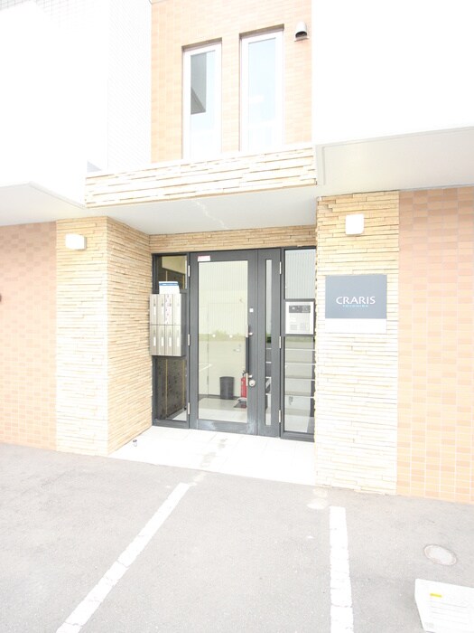 物件外観写真4　(エントランス部分)