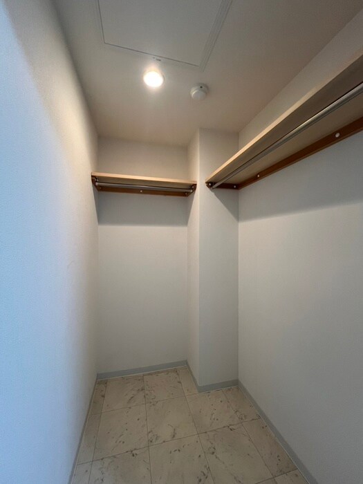 物件内観写真15　(収納)