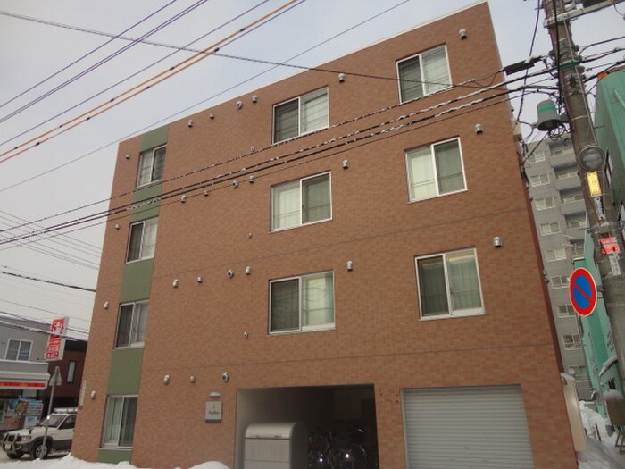 物件外観写真1　(外観写真)