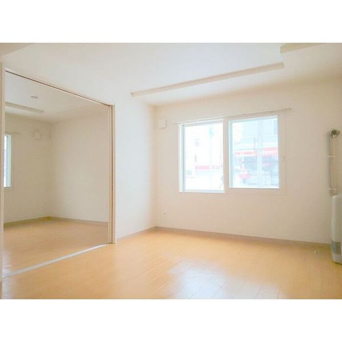 物件内観写真5　(居室)