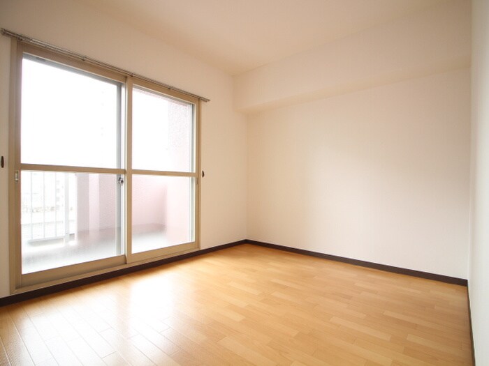 物件内観写真10　(居室)