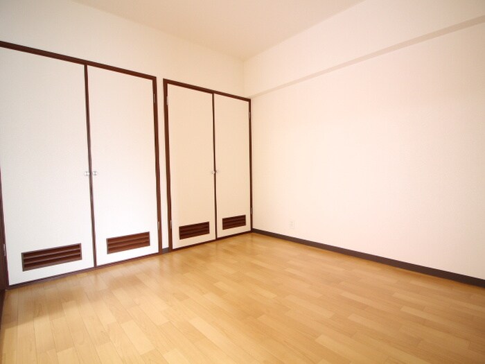 物件内観写真11　(居室)