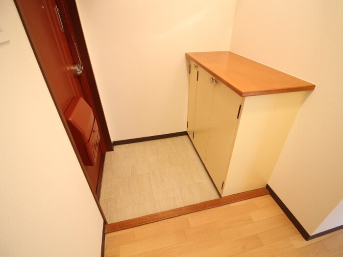 物件内観写真19　(玄関)