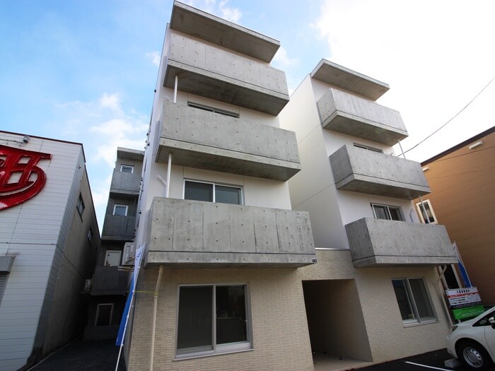 物件外観写真2　(外観写真)