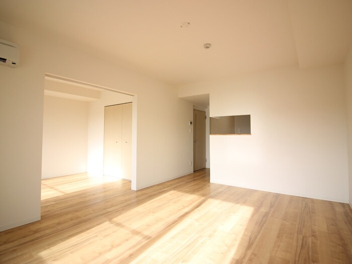 物件内観写真10　(居室)